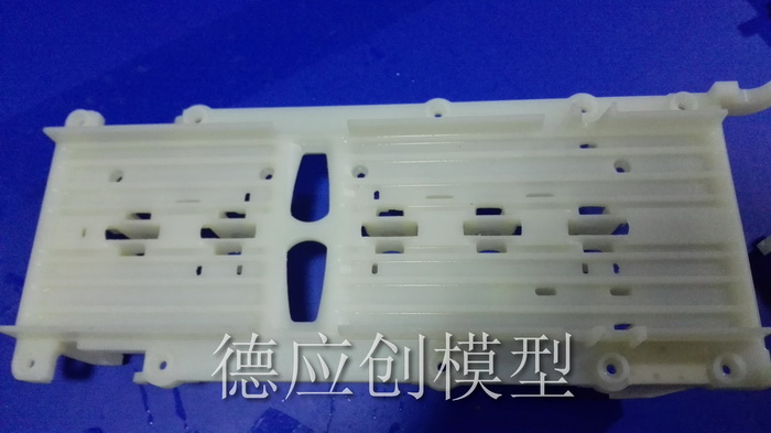 德应创模型塑胶加工 (9)